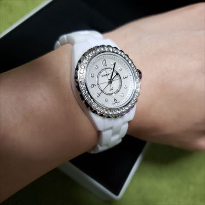 シャネル J12 8Pダイヤ/ベゼルダイヤ 腕時計 ウォッチ 腕時計